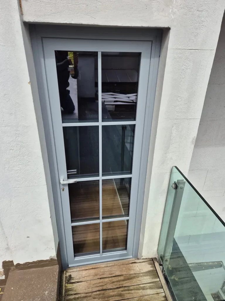 portoncino bicolore alluminio